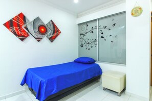 Free WiFi, bed sheets