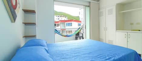 Wifi gratis y ropa de cama