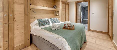 5 dormitoris, wifi i roba de llit