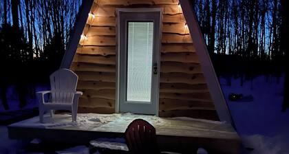 A cozy cabin ideal for a couple who want to get away and enjoy the outdoors.