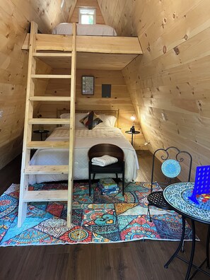 2 bedrooms, bed sheets
