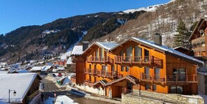 Exterior - Ground floor, swimming pool, sauna, balcony, fireplace or stove, parking, tv, ski locker, 90m² (Champagny-en-Vanoise)