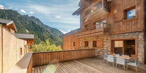 Outdoor dining - Floor -1, fitness, swimming pool, sauna, hammam, terrace, parking, tv, 42m², Champagny-en-Vanoise (Champagny-en-Vanoise)