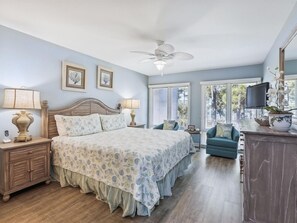 3 habitaciones, tabla de planchar con plancha, wifi y ropa de cama 