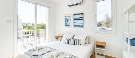 3 bedrooms, iron/ironing board, WiFi