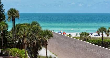 Luxury condo located directly on Siesta Key Beach