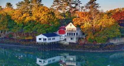 Beautiful Oceanfront House- Stunning Water Views
