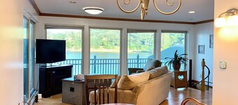 Beautiful Oceanfront House- Stunning Water Views