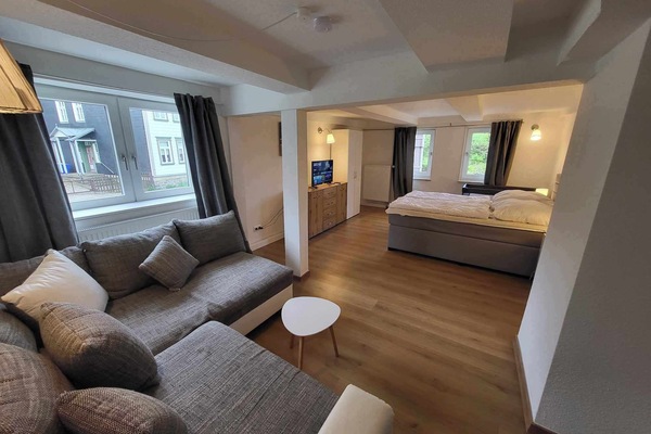 6 habitaciones, caja de seguridad en la habitación y cuna de viaje