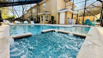Piscine extérieure, piscine chauffée