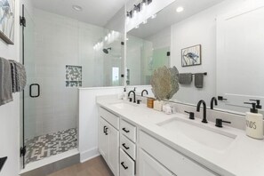 Hair dryer, towels