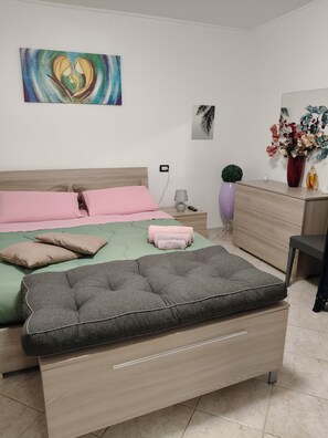 2 Schlafzimmer, Zimmersafe, Bügeleisen/Bügelbrett, Reisekinderbett