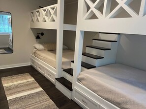 3 camere, ferro/asse da stiro, culla da viaggio, Wi-Fi gratuito