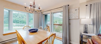 Mountainside condo in Warren with seasonal pool, amazing views, & balcony