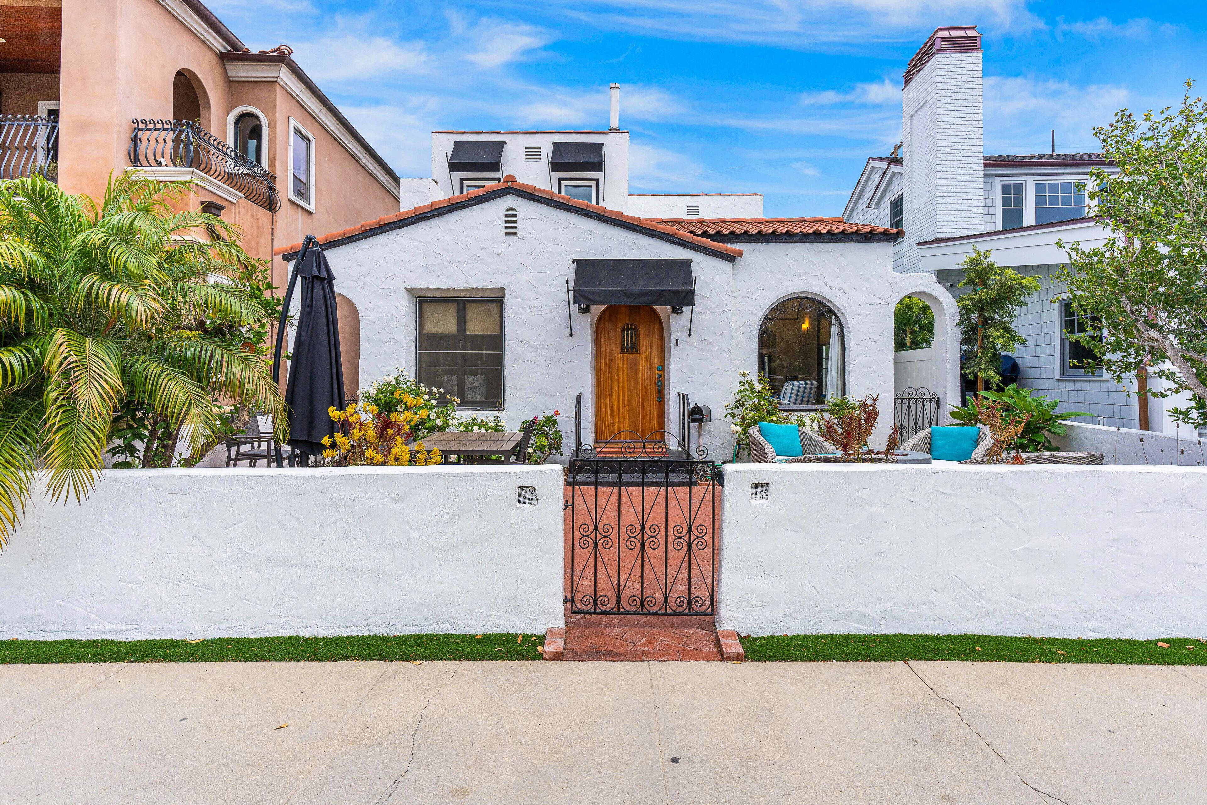 Handcrafted original home in Long Beach with sound views, large patio, & WFH