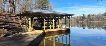 Experience Lake Tuscaloosa views from your 5-bedroom Northport retreat