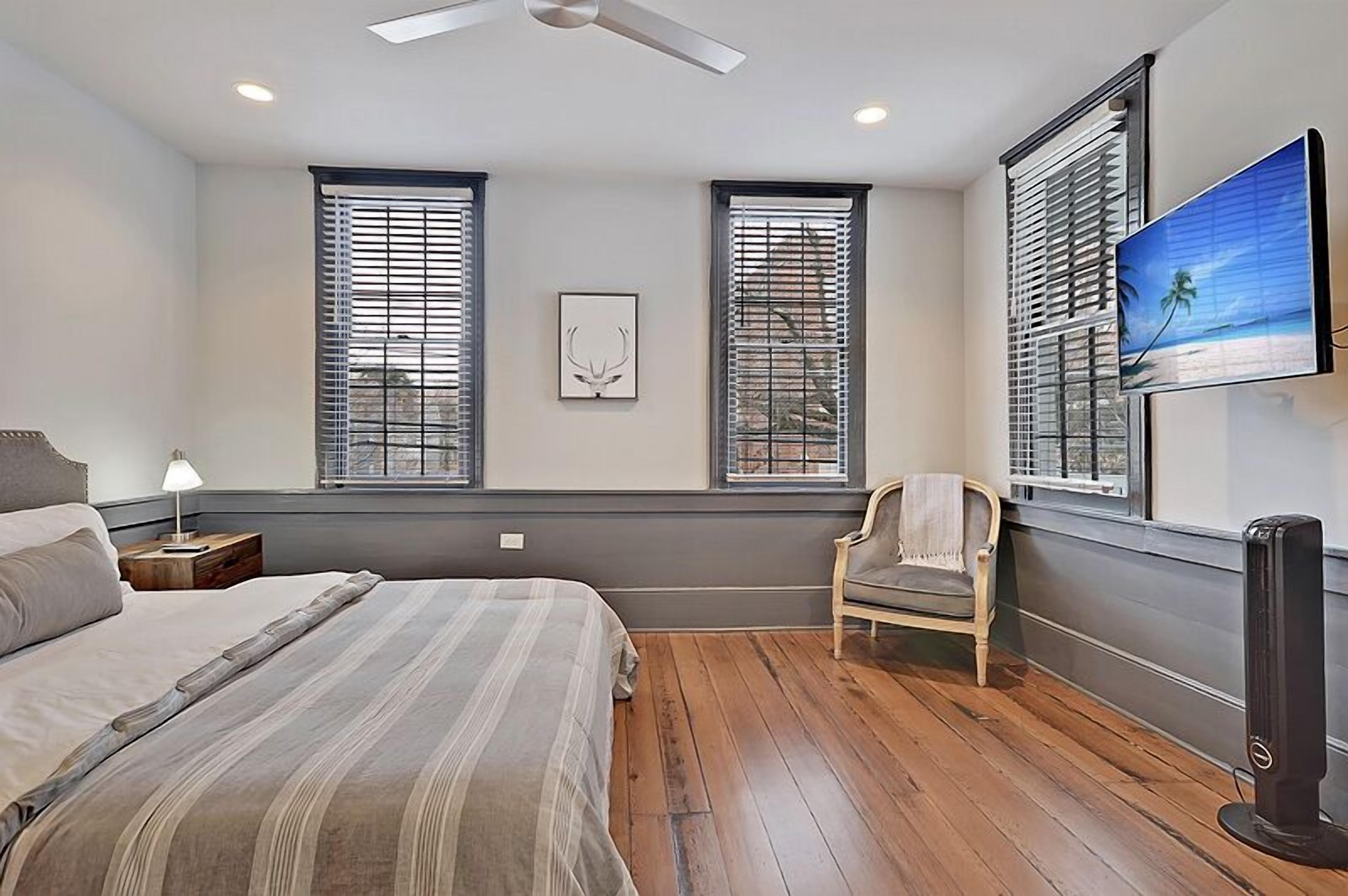 4 bedrooms, iron/ironing board, free WiFi