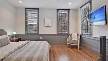 4 bedrooms, iron/ironing board, free WiFi