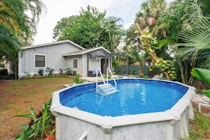Pool - Wonderful 3bdr cottage, 5mins from beach (Jupiter)