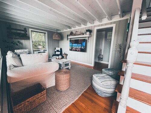 Coastal Vibes 3BR in Mystic w/ Private Backyard, Outdoor Shower & Firepit