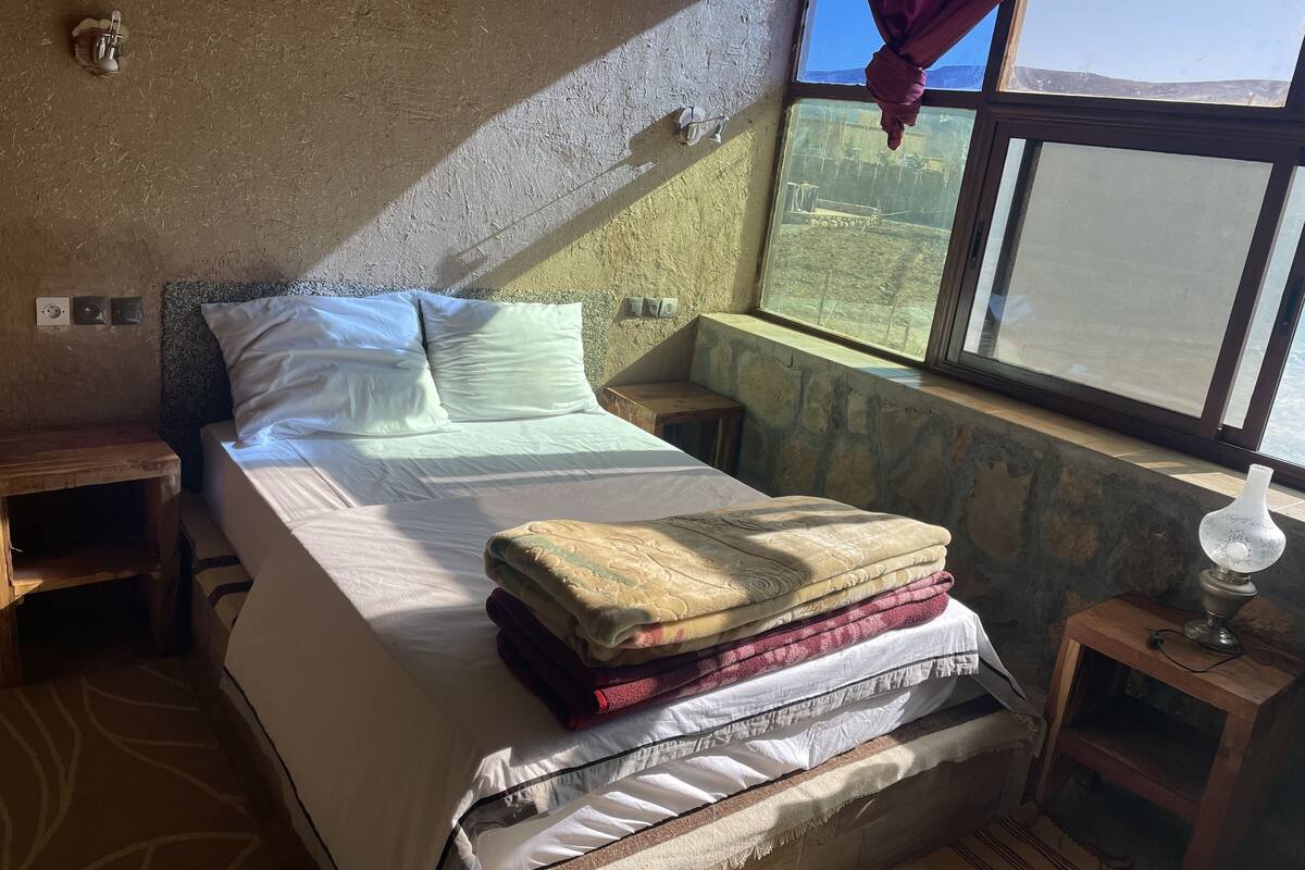 Habitación estándar | Ropa de cama de alta calidad, sistema de insonorización, wifi gratis