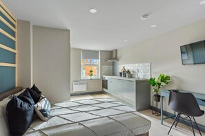 Studio, 1 queensize-seng | Wi-fi (inkludert) og sengetøy