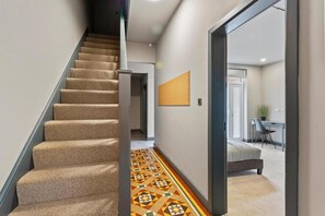 Apartment, 1 Queen Bed | Interior