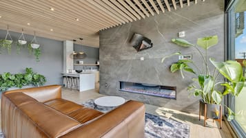 Smart TV, mesa de ping pong