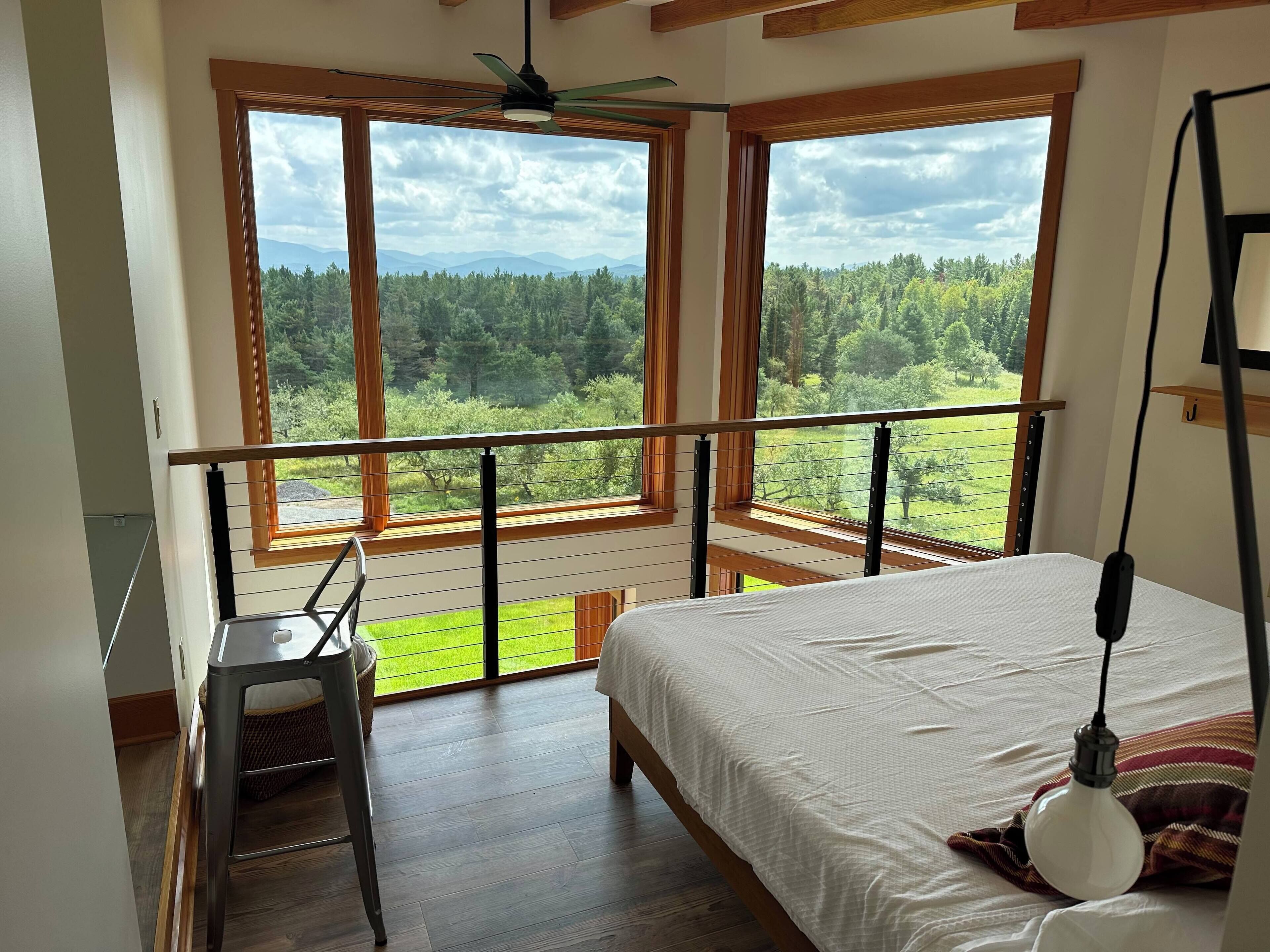 1 bedroom, desk, free WiFi, bed sheets