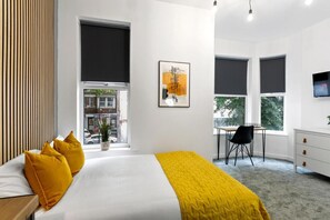Studio, 1 giường cỡ queen | Truy cập Internet không dây miễn phí, bộ trải giường 