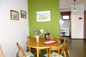 Dining - Giardini NAXOS : Just on the sicilian sea (Giardini Naxos)