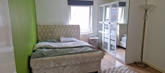 北安普敦市中心卓越一臥公寓