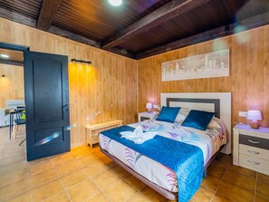 4 habitaciones, tabla de planchar con plancha y wifi gratis 