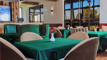 Desayuno buffet incluido todos los días