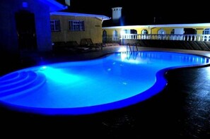 Alberca al aire libre 