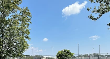 Comfortable and spacious room, with beautiful lake view and private entrance.