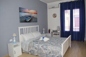 4 slaapkamers, een strijkplank/strijkijzer, gratis wifi, beddengoed