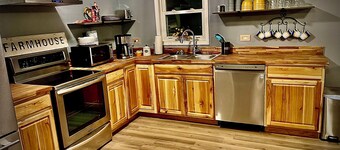 Newly Remodeled River Cabin close to Ft Leonard Wood