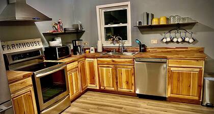 Newly Remodeled River Cabin close to Ft Leonard Wood