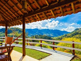 Chalé luxo, 1 quarto | Terraço/pátio