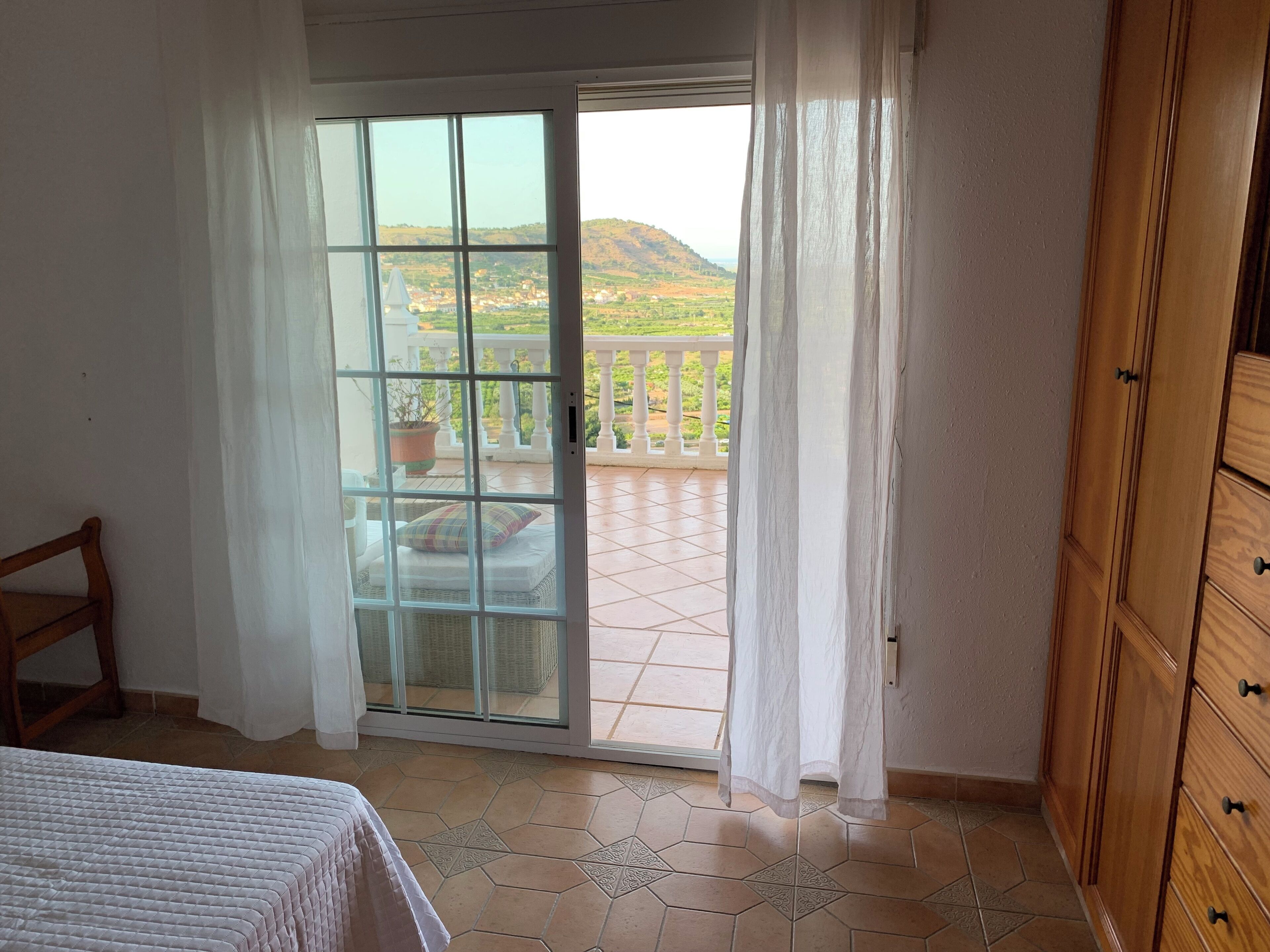 3 chambres, fer et planche à repasser, lit parapluie, Wi-Fi gratuit