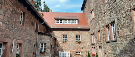 Esterni