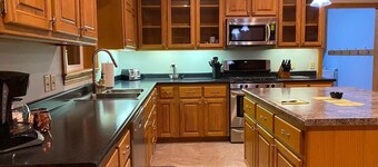 Dale Hollow Lake Vacation Home. Room and comfort for family and friends! 