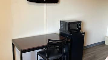 Desk, free WiFi, bed sheets
