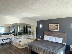Habitació individual Elite | Escriptori, wifi gratuïta i roba de llit 