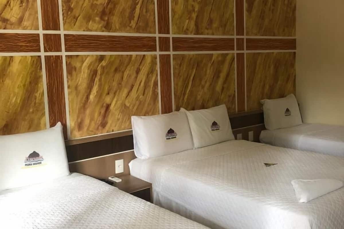 Comfort driepersoonskamer | Gratis wifi, beddengoed