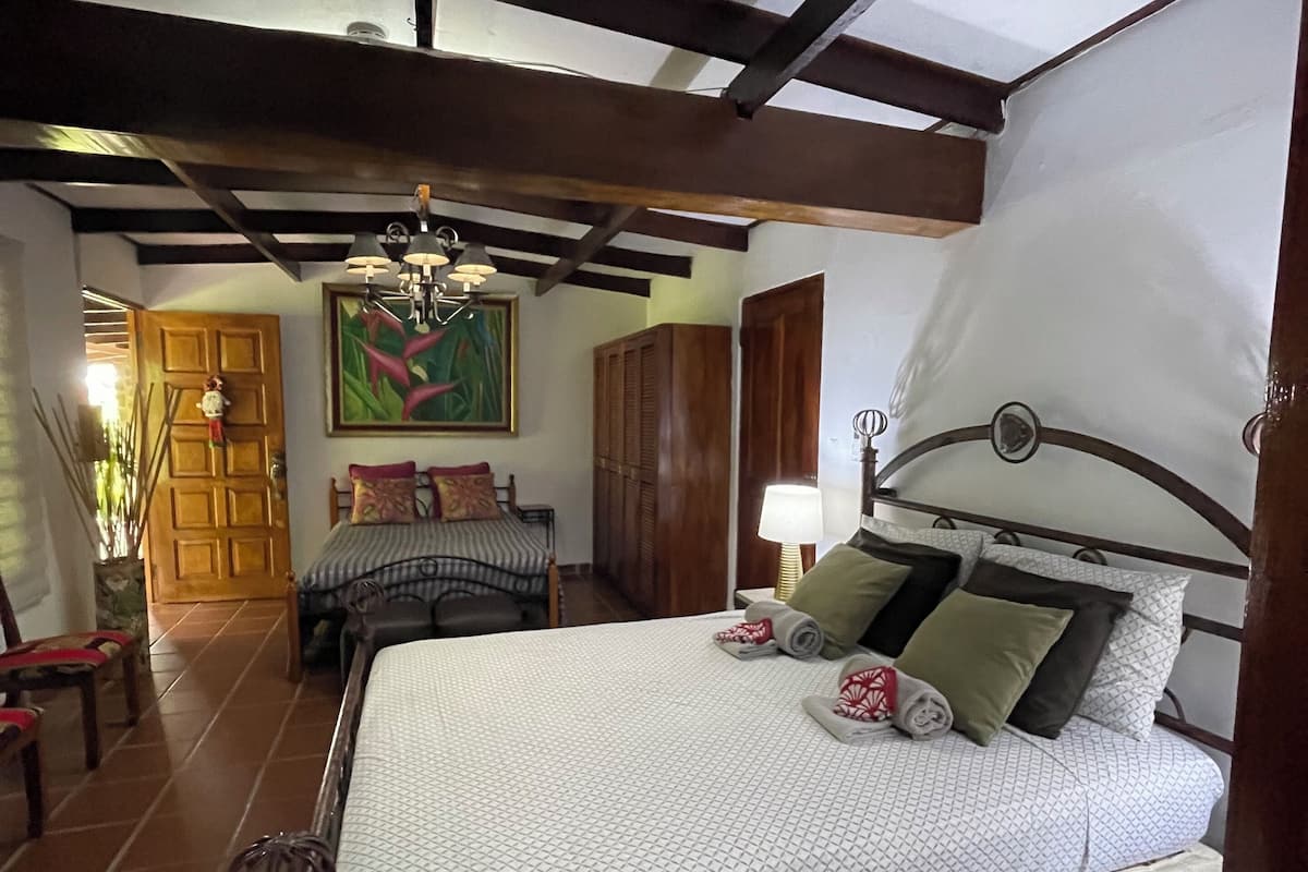Classic Room | 1 bedroom, desk, free WiFi
