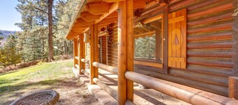 Pet-Friendly Bayfield Cabin w/ Game Room & Hot Tub