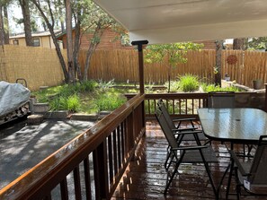 Outdoor dining - Cozy home in Mid-town Ruidoso. Enjoy the pool table and Hot tub.  (Ruidoso)