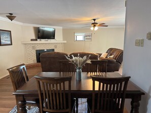 Interior - Cozy home in Mid-town Ruidoso. Enjoy the pool table and Hot tub.  (Ruidoso)